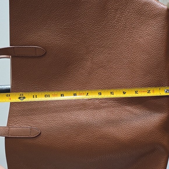 Cuyana Light Brown Large Leather Tote - Picture 14 of 14